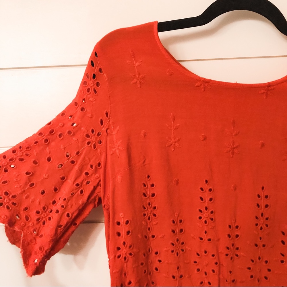 3/4 sleeve eyelet top